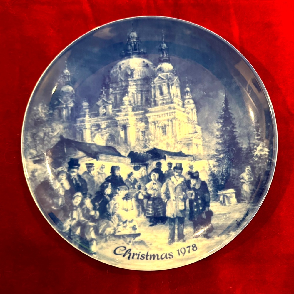 Christmas in Berlin-No Box German Christmas Plate
